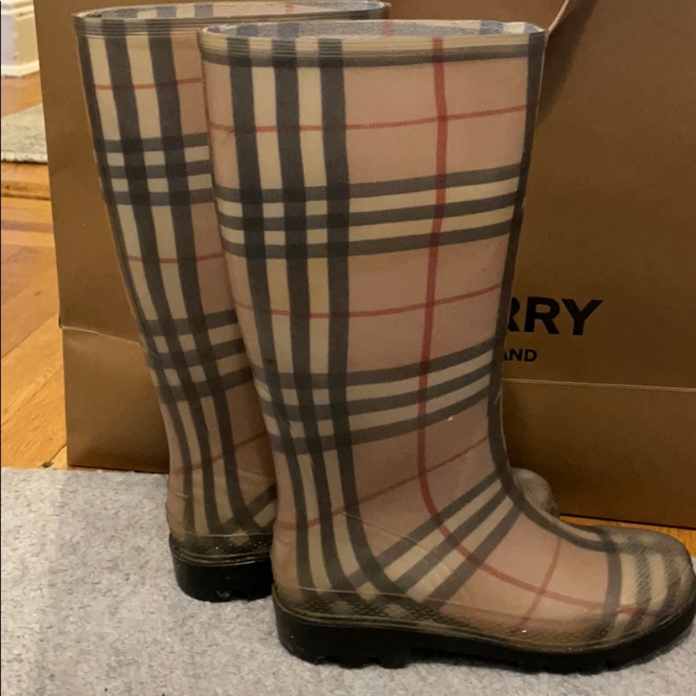Burberry check rain boots LAST CALL
